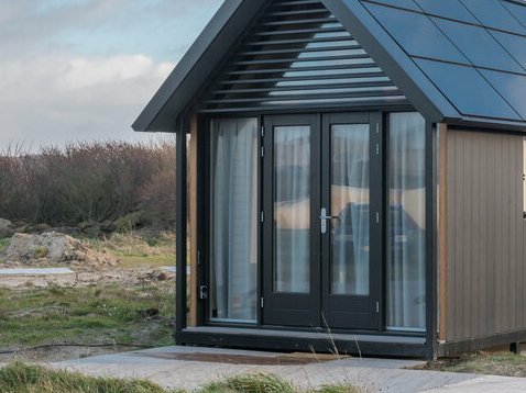 mini-holzhaus-haus-holz-single-singlehaus-05 Tiny House in der Natur